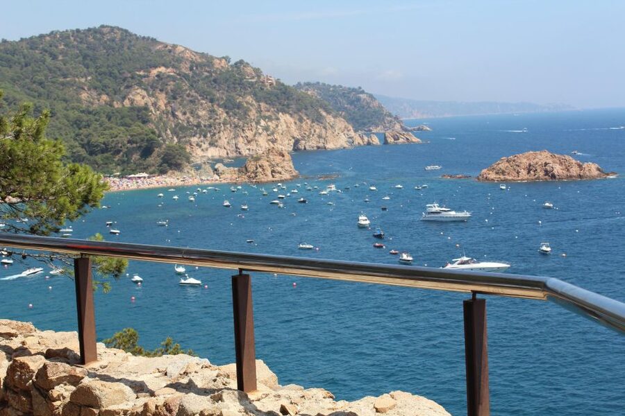 From Barcelona: Tossa de Mar Day Tour with Beach Time - Six Hours For Lunch, Swimming, and Wandering