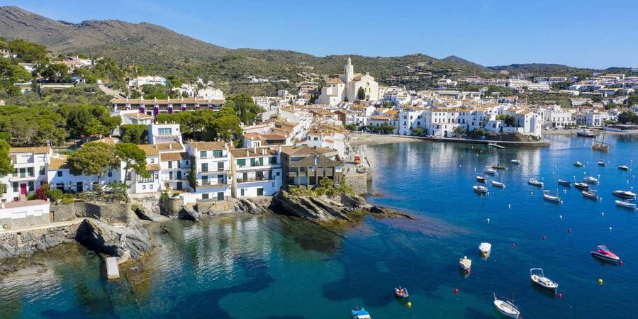 From Roses: Cap de Creus Natural Park and Cadaqués Boat Tour - Cadaqués and the Sa Conca swimming stop