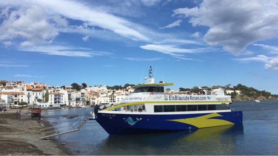 From Roses: Costa Brava Boat Tour to Cadaqués - Arriving in Cadaqués for a short independent visit