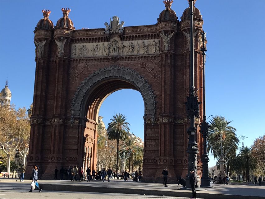 From Salou: Full Day Barcelona Panoramic Tour with Free Time - Gaudí’s Casa Batlló and Casa Milà