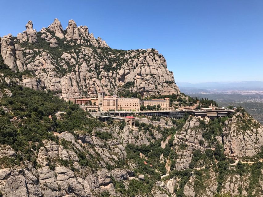 From Salou: Montserrat Monastery and Colonia Güell - The climb to Montserrat and the first mountain views