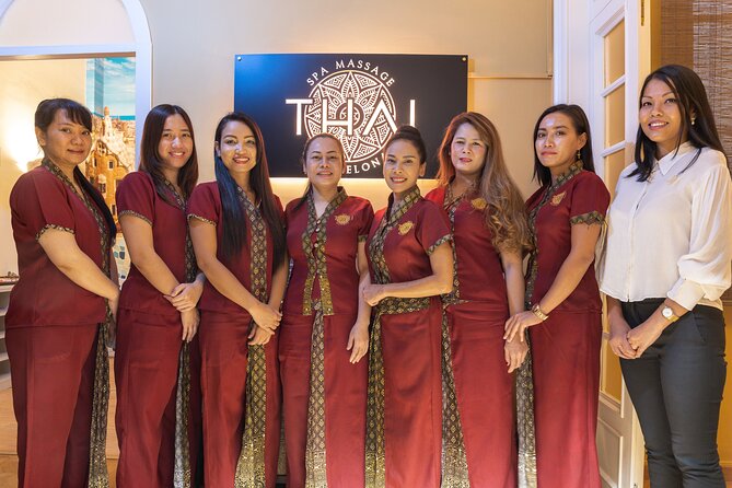 Full Body Massage 60 min and Floral Bath in Jacuzzi 30 min at THAI SPA MASSAGE - Starting at Thai Spa Massage on Passeig de Gràcia