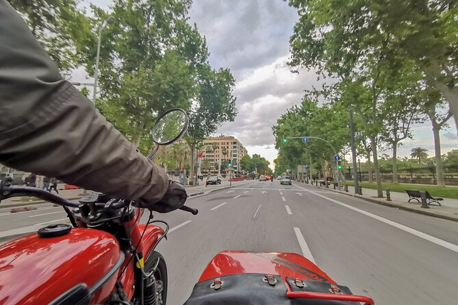 Full-Day Barcelona Tour by Sidecar Motorcycle - Why a sidecar works well in Barcelona