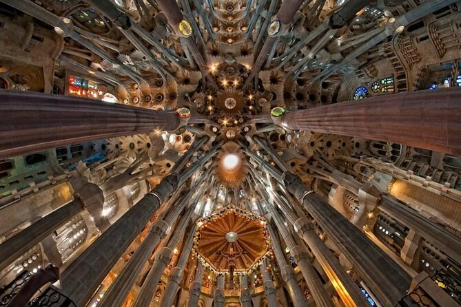 Full-Day Private Guided All Inclusive Barcelona Shore Excursion - 45 minutes among Roman walls and medieval lanes