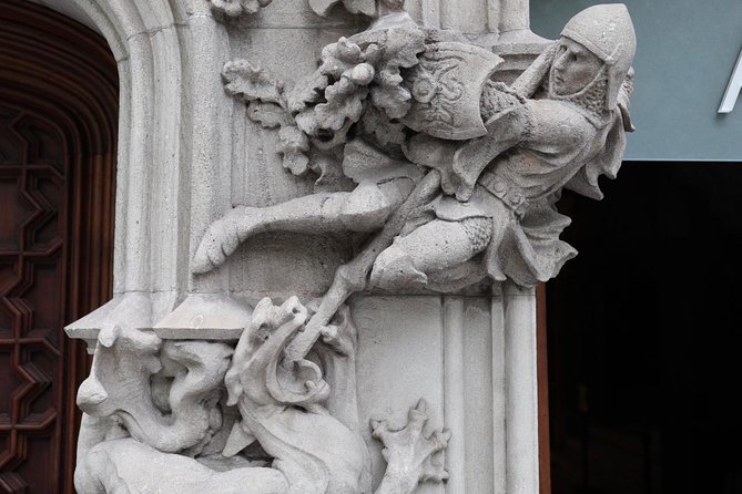 Gaudí and Barcelona Legends Walking Tour - Els 4 Gats and Barcelona’s artistic circle