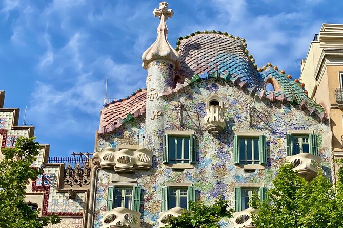 Gaudí and Barcelona Legends Walking Tour - Passeig de Gràcia and Barcelona’s public design