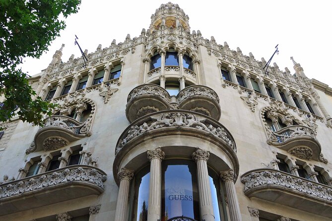 Gaudí and Modernism - Private Walking Tour - Casa Lleó i Morera and the Manzana de la Discordia