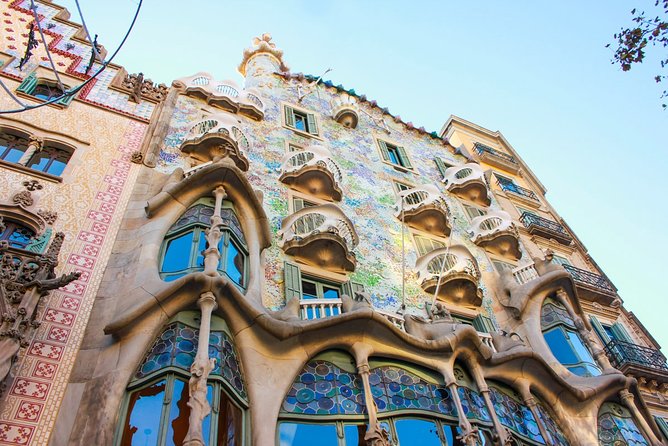 Gaudi Private Tour with Sagrada Familia & Park Guell Tickets - Timing, pickup, and the cruise-port option