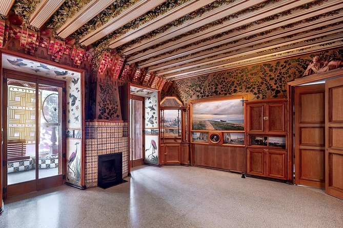 Gaudi´s Casa Vicens Skip the Line Ticket with Audioguide - Arriving in Gràcia for a different side of Barcelona