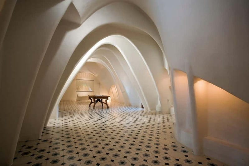 Gaudi's legacy. Exclusive tour to Park Güell and Casa Batlló - Practical details before you reserve