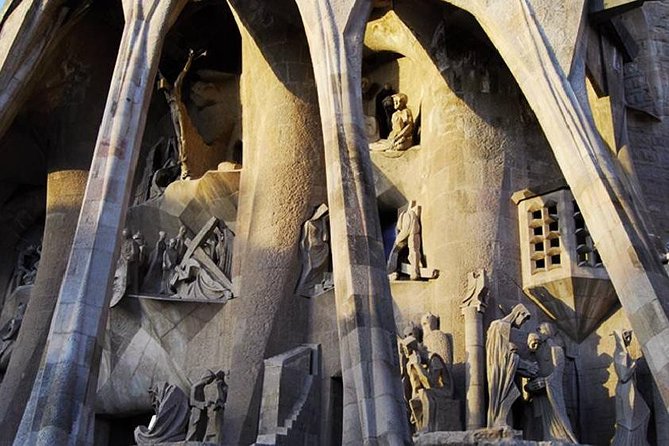 Gaudi's Modernist Legacy: Small Group Walking Tour - The route’s smaller modernist details