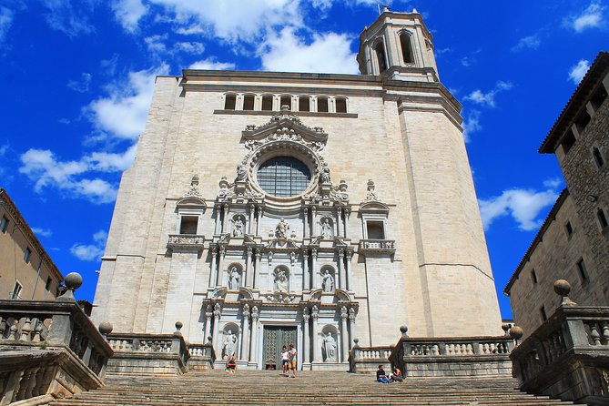 Girona and Besalu, Jewish History tour Small Group from Girona - Girona’s medieval and Jewish quarters