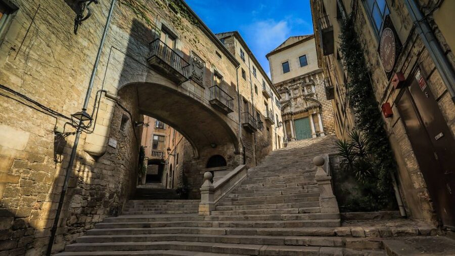 Girona and Figueres Full-Day Tour with Hotel Pick Up - Girona’s Roman remains and medieval lanes