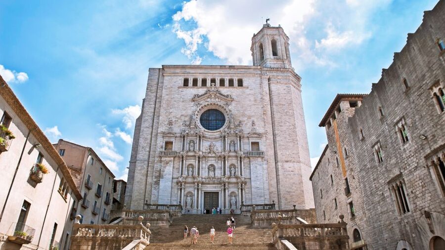 Girona and Figueres Full-Day Tour with Hotel Pick Up - The Onyar River and Girona’s famous views