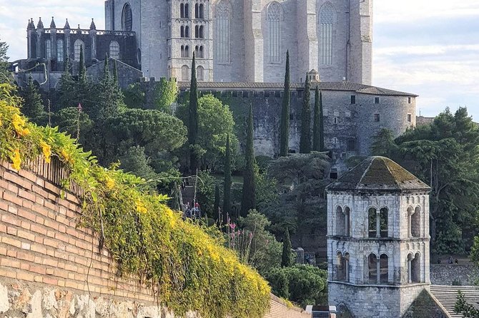 Girona Guided Tour with Cathedral, Arab Baths & St Feliu Basilica - Starting at Plaça de Sant Feliu
