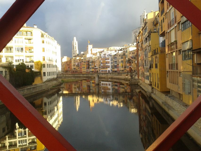 Girona: Jewish Heritage Guided City Tour and Museum Visit - The first hour: Girona’s old town and the Call