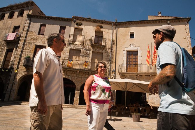 Girona, Medieval Villages & Lunch with Lake Views from Barcelona - Lunch beside Lake Banyoles