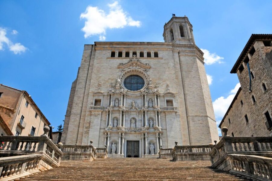 Girona: Self-guided Audio City Tour on Your Phone - Key points at a glance