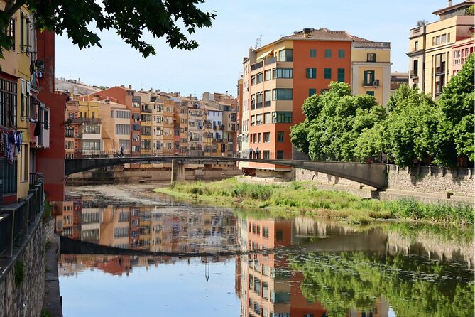 Girona Walking Tour: Explore Top Sights & Hidden Gems - A quick way to read Girona’s old center