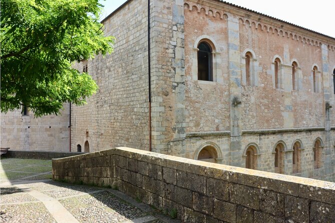 Girona Walking Tour: Explore Top Sights & Hidden Gems - Rambla de la Llibertat shifts from old lanes to city life
