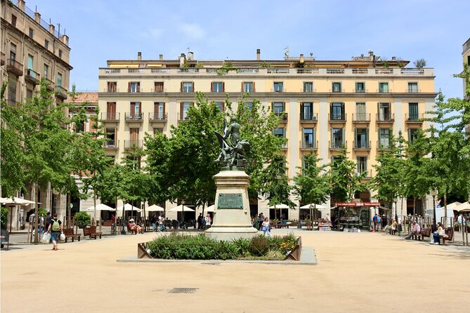 Girona Walking Tour: Explore Top Sights & Hidden Gems - Sant Feliu begins the story with stone and saints