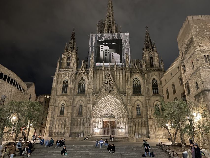 Gothic Quarter and Old City - Why sunset is a smart time for this Barcelona walk