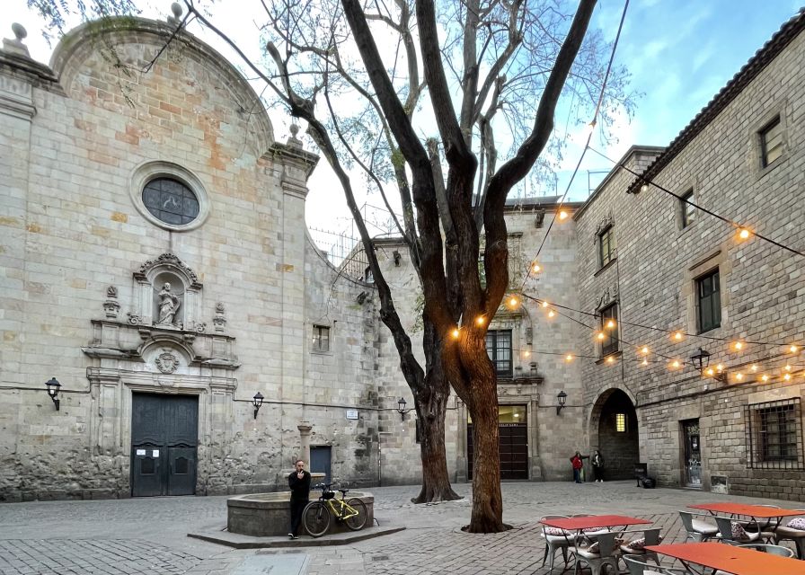 Gothic Quarter and Old City - Starting at the Font de Canaletes