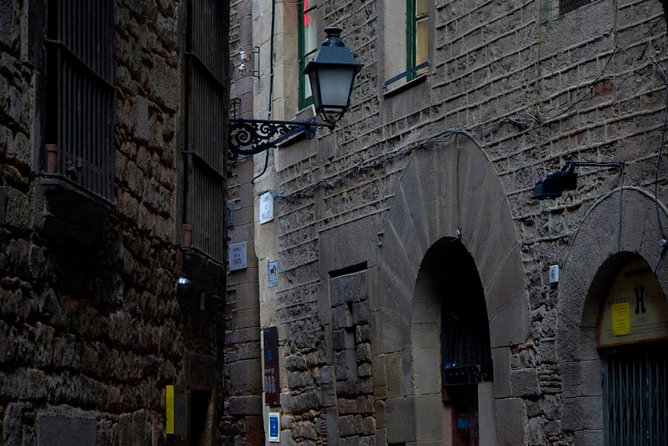 Gothic Quarter Insights & Tapas Experience - The cathedral, the Bishop’s Palace, and Casa de l’Ardiaca