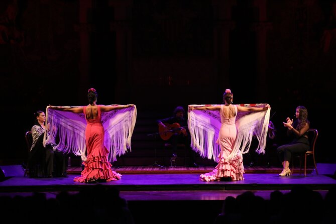 "Gran Gala Flamenco" The Most Famous Flamenco Show in Barcelona - Food, drinks, photography, and the shape of the evening