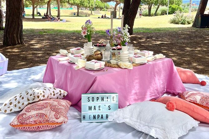 Group / Hen Party Picnic - A Barcelona hen party built around food and conversation