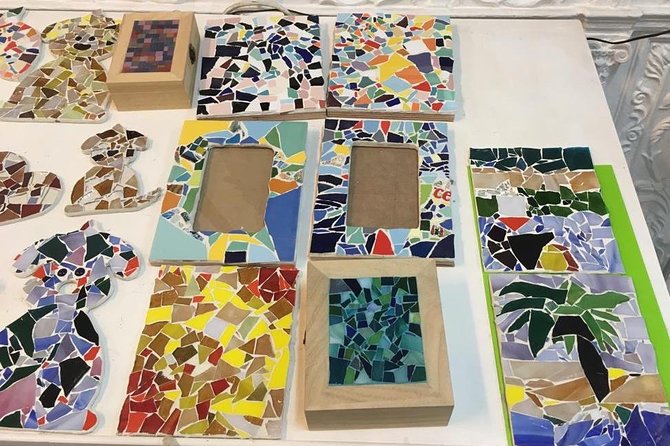 Guided Gaudí Trencadís Mosaic Workshop in Barcelona 2 Hours - Arriving at Mosaiccos in Ciutat Vella