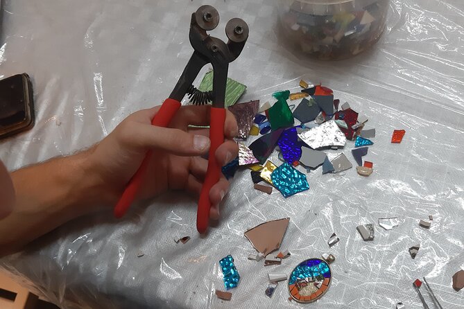 Guided Tiffany Jewellery Workshop in Barcelona 2 Hours - What happens at Mosaiccos