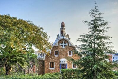 Guided Walking Tour in Park Güell Barcelona