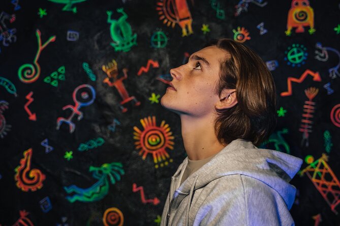 IKONO Barcelona: Immersive Experience - Moving through the 10-plus rooms