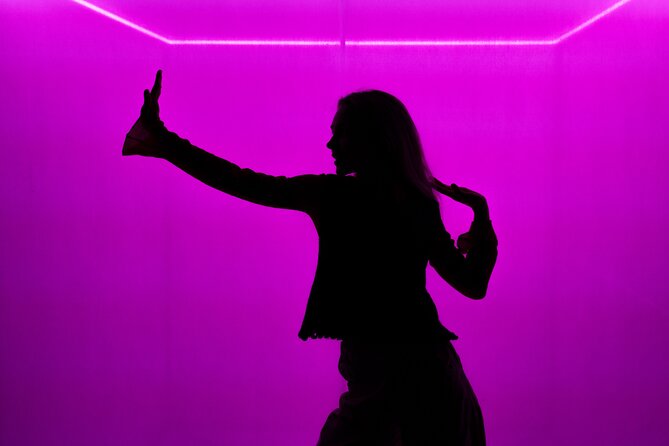 IKONO Barcelona: Immersive Experience - Light painting and the best photo opportunities