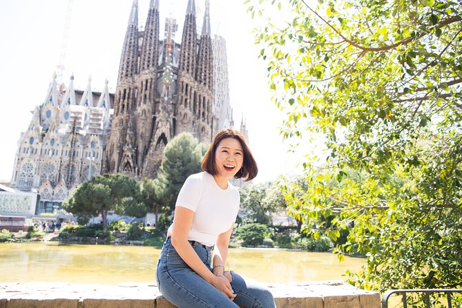 Instagram Photoshoot Tour in Barcelona - Starting at Barcelona Cathedral at 8:30 am