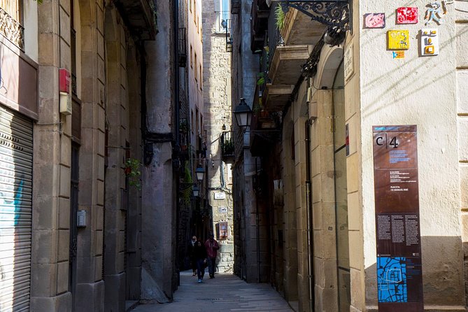 Jewish Quarter of Barcelona Private Tour with Hotel Pick-up - The guides make the largest difference