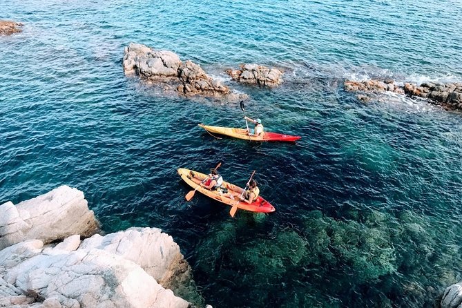 Kayak excursion in Playa de Aro - Paddling out of Platja dAro toward SAgaró
