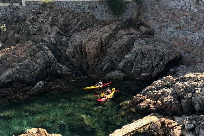 Kayak excursion in Playa de Aro - The swimming and snorkeling stop