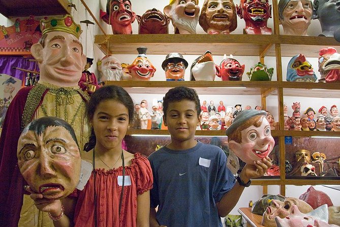 Kids and Family Gothic Quarter Walking Tour in Barcelona - Plaça de l’Àngel and the first steps into the old city