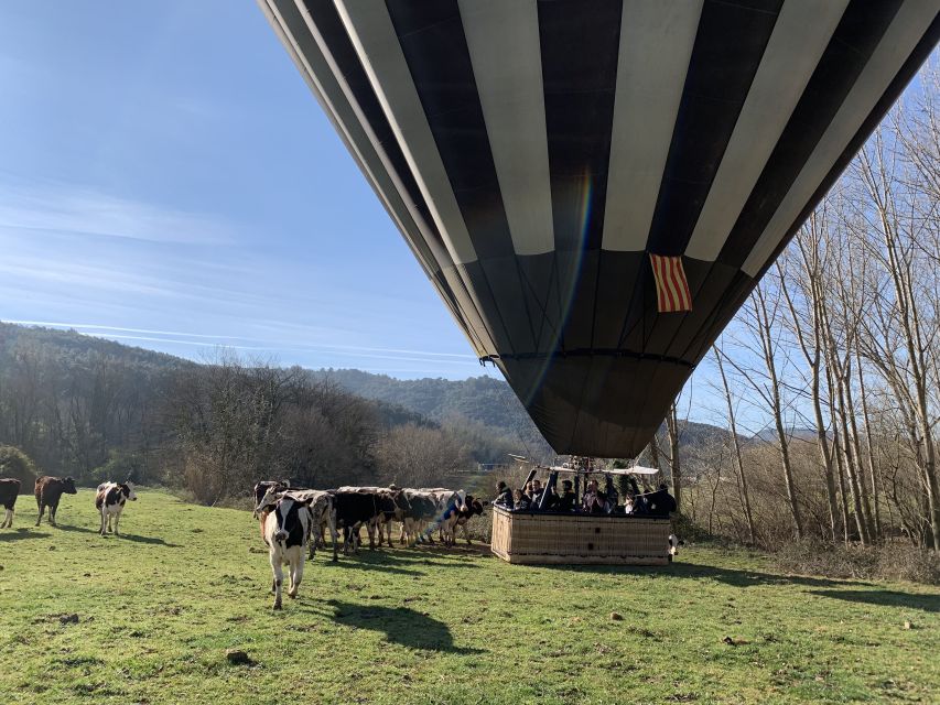 La Garrotxa Volcanoes Half-Day Hot Air Balloon Flight - The Catalan breakfast is a real part of the value