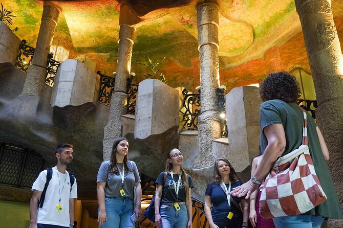 La Pedrera Guided Tour with Fast Track Access - The painted courtyards, Patio de las Flores and Patio de las Mariposas