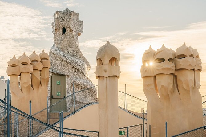 La Pedrera Guided Tour with Fast Track Access - The Whale Attic and its 270 catenary arches