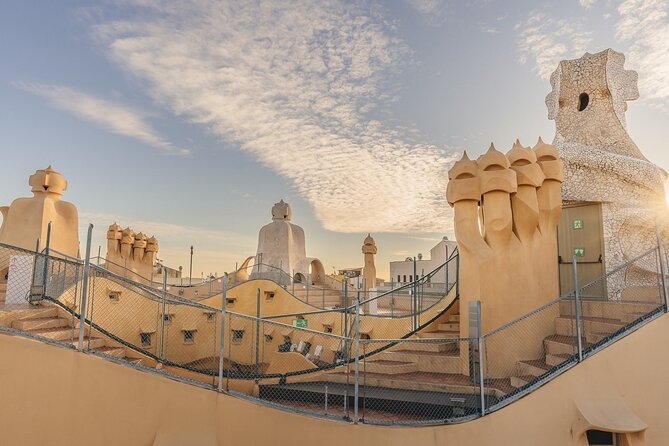 La Pedrera Guided Tour with Fast Track Access - Fast-track entry and the first look at Casa Milà