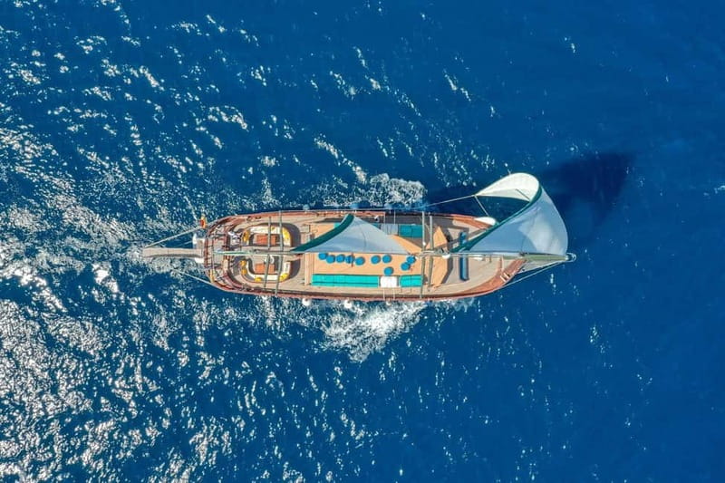 Live Music & Sunset Wooden Boat in Barcelona - Is the $21 sunset sail worth booking?