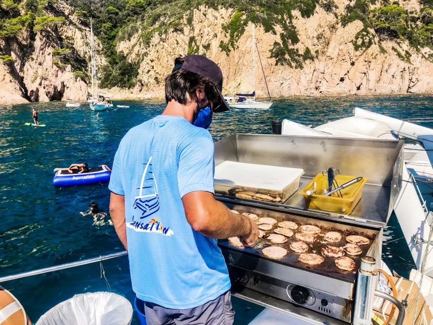 Lloret de Mar: Catamaran Sailing Cruise with BBQ and Drinks - Who should choose which departure?