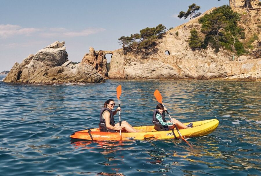 Lloret de Mar: Costa Brava Kayak Tour and Swimming - Photos, equipment, and the small practical catches