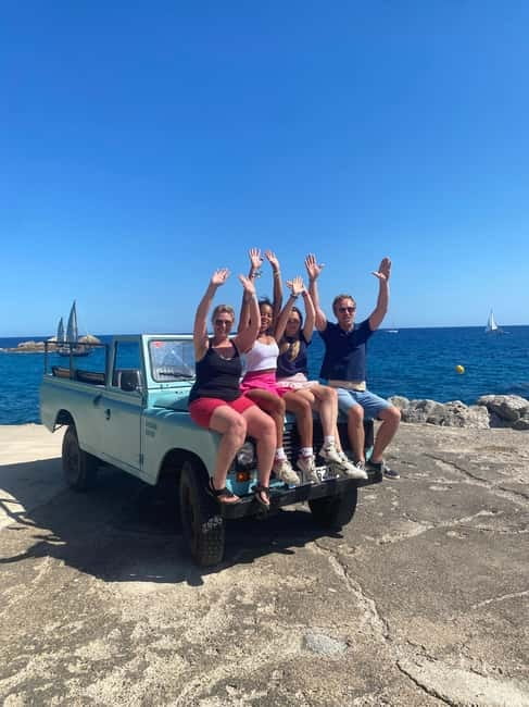 Lloret de Mar: Guided Sightseeing Tour in a 4x4 Vehicle - Beaches, turquoise water, and the best photo stops
