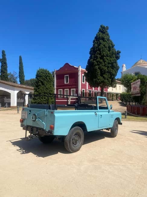 Lloret de Mar: Guided Sightseeing Tour in a 4x4 Vehicle - Lloret de Mar or Tossa de Mar?