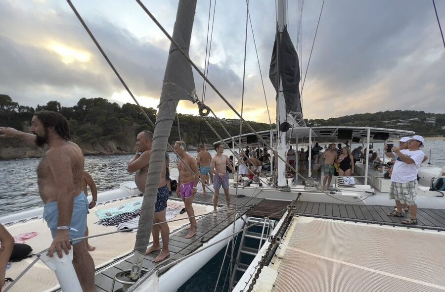 Lloret de Mar: Sunset Catamaran Cruise with DJ and Drinks - Who should book this Lloret de Mar cruise?